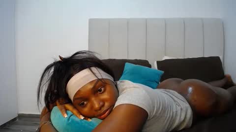 Liya online show from November 8, 6:11 pm