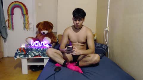 Tomas online show from November 18, 9:51 pm