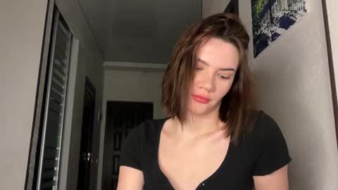 cute_bubbles online show from December 23, 2:07 am