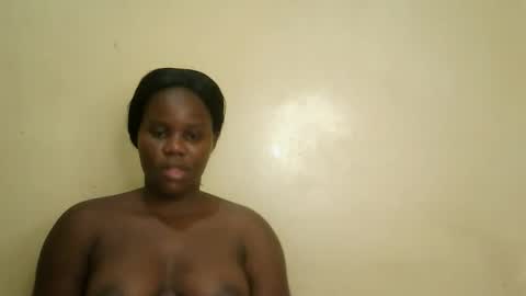 cute_latifah online show from January 31, 7:22 pm