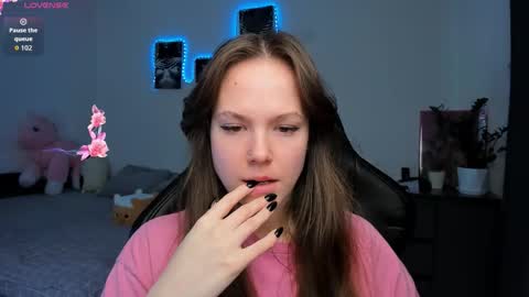 Emily online show from November 11, 5:53 am