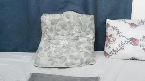 cute_lyn6 online show from June 24, 4:41 am
