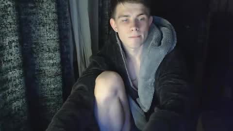 Snapshot of cute_oliver chatting on October 12, 7:27 pm Oliver online show from October 12, 7:27 pm