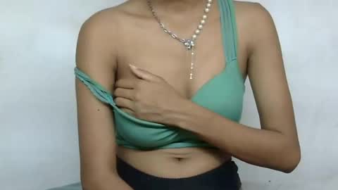 ruhi online show from July 18, 11:01 am