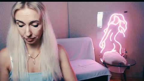 cute_smile_shy online show from September 16, 6:22 pm