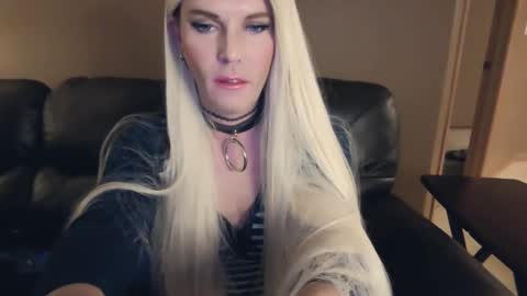 Ashley online show from October 19, 7:13 am