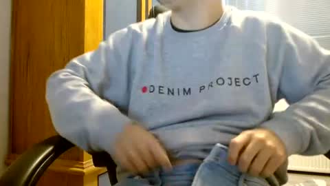 Cuteboy090 online show from June 12, 10:14 am