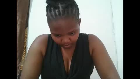 Snapshot of cuteebony2 chatting on October 19, 8:35 pm Sheila online show from October 19, 8:35 pm