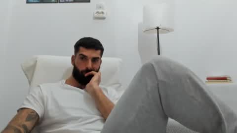 cuteeboy online show from October 10, 6:36 pm