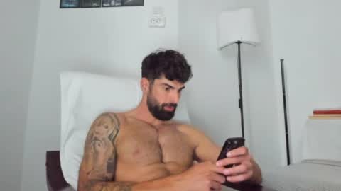 cuteeboy online show from July 6, 3:36 pm