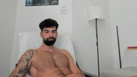 cuteeboy online show from June 27, 1:39 pm
