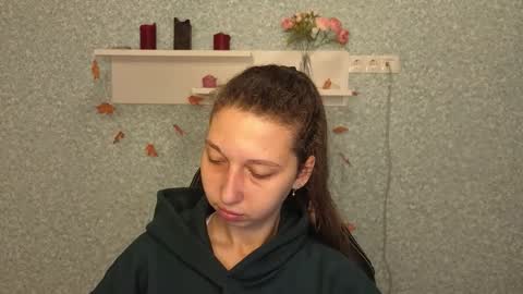 Elli online show from December 2, 5:26 am