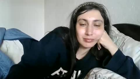 cutekattie online show from May 17, 11:30 am