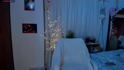 cuteweed420 online show from May 24, 11:55 pm