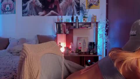 Snapshot of cuteweed420 chatting on September 25, 7:59 am cuteweed420 online show from September 25, 7:59 am