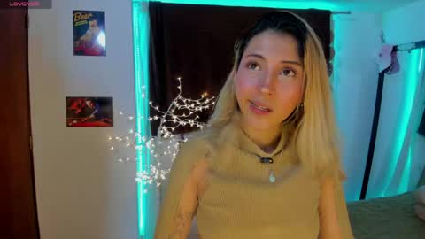 cuteweed420 online show from June 4, 10:27 pm