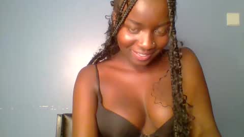 Snapshot of cutie_choco chatting on October 10, 10:21 am Choco online show from October 10, 10:21 am
