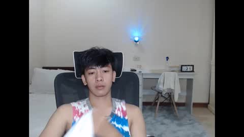 Neil Taylor online show from October 25, 12:04 pm