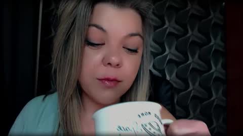 Full time mean bitch. online show from March 21, 12:16 am