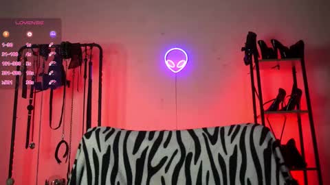 Lily Goddess online show from February 4, 7:12 am