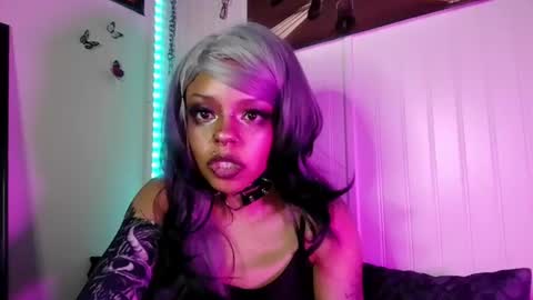 nerdyhotgoth online show from June 20, 10:32 am