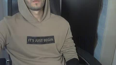 Dolce online show from December 5, 10:25 am