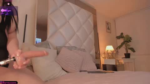 Kim online show from February 19, 4:33 am