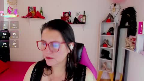 Mia  online show from September 18, 12:42 pm