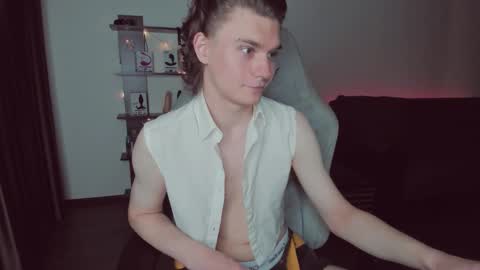 Snapshot of da_scin chatting on October 23, 6:53 pm Daren online show from October 23, 6:53 pm