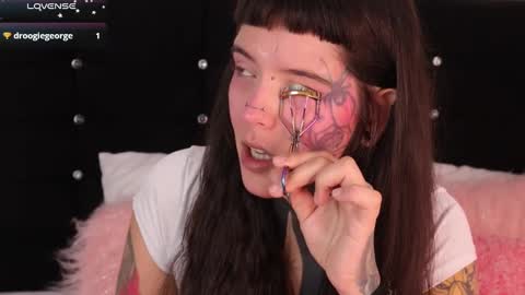 Darlene online show from January 28, 10:12 am