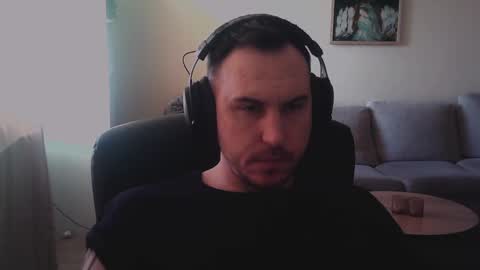 DadBodStephen online show from February 6, 8:18 am