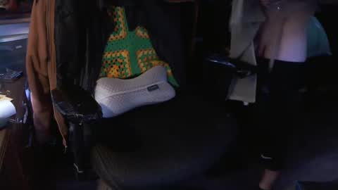 dadddyyycloudy online show from February 1, 12:15 pm