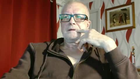 Snapshot of daddiescockforyou chatting on October 27, 9:04 pm Brian ... online show from October 27, 9:04 pm