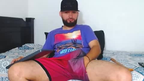 daddytronks17 online show from January 16, 2:51 am