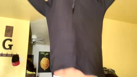 Let Me IRL online show from December 6, 10:44 am