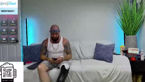 Snapshot of daddyxxluna chatting on September 19, 2:27 am ConstructionDaddy and Lady Luna online show from September 19, 2:27 am