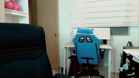 dae_lune online show from February 21, 1:52 am