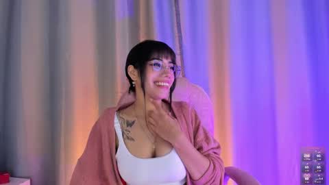 daenerys_cat online show from October 20, 1:05 pm