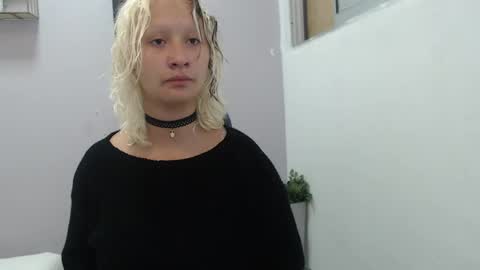 Dafne online show from April 20, 1:03 pm