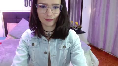 Snapshot of dafne_xx_ chatting on October 18, 2:21 pm dafne_xx_ online show from October 18, 2:21 pm