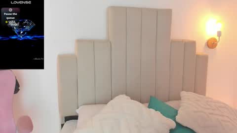 Snapshot of dafnevega chatting on September 26, 1:41 pm Dafne  online show from September 26, 1:41 pm