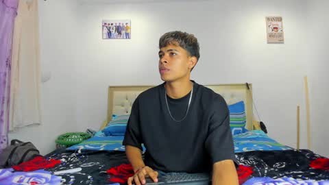 Snapshot of dafnezahiraa_ chatting on January 5, 3:32 am dafnezahiraa  online show from January 5, 3:32 am