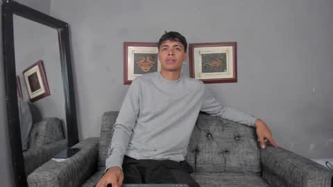 Snapshot of dafnezahiraa_ chatting on December 3, 10:01 pm dafnezahiraa  online show from December 3, 10:01 pm