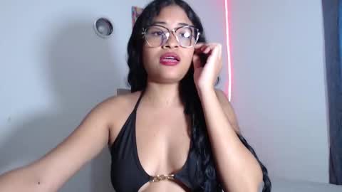 DAFNNE online show from November 7, 3:36 pm