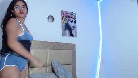 DAFNNE online show from November 14, 2:19 pm