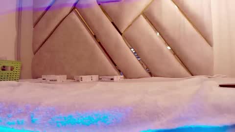 Dahiana  online show from December 4, 12:16 pm