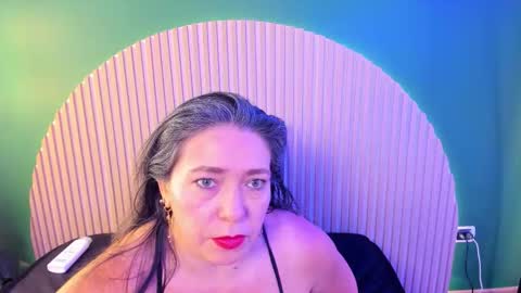 Dahiane Connor online show from February 13, 12:30 pm