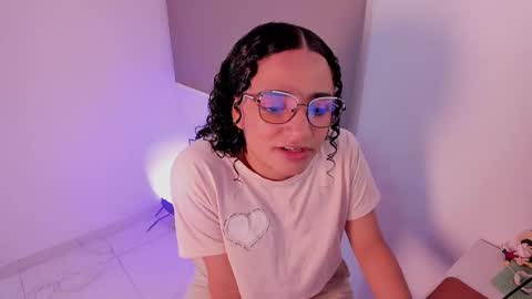 Dahli online show from March 11, 10:53 pm