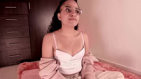 Dahli online show from September 18, 7:07 pm