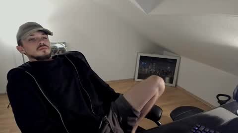 Daimon  online show from October 25, 1:17 am